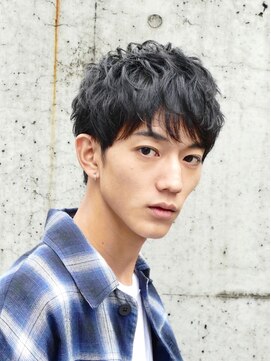 フィフス(fifth) 束感マッシュ コンマヘア ツーブロック メンズパーマ 黒髪