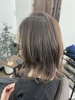 ヘアー ワンアビル(Hair One Abile) ミディアムハイライトアッシュベージュ