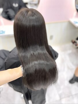 アディション 新宿(ADITION) 透明感グレージュ