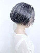 モリオ フロム ロンドン 成増店&nbsp;【morio成増 セリザワ】ショートボブ ハイライトカラー