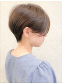 頭の丸みが際立つハンサムショート【赤羽】