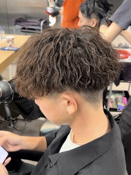 ブラック 渋谷(BLUCK) ツイストスパイラル