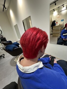 ハチマルハチ ナル 登戸店(808 nalu) レッドカラー/ブリーチデザイン