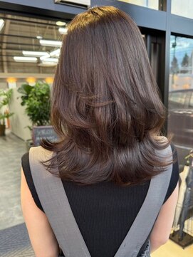 オズ 安積店(OZ) 安積くびれレイヤーカットハイライトカラー顔周りベージュカラー