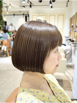 アルクバイネオリーブ 荻窪店(arc by neolive) ボブベージュ/フェザーカット
