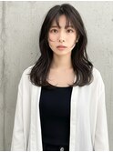 セミロング×顔まわりレイヤー×韓国風×ナチュラルブラック