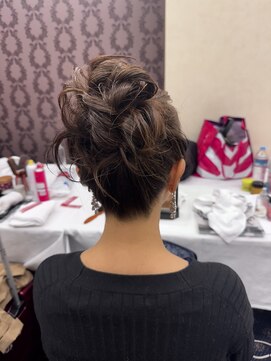 エアー 銀座タワー(AIR) 【藤岡】首元美人な上品シニヨン