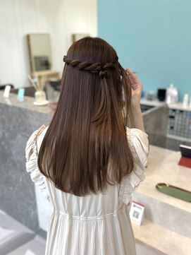 ナチュかわハーフアップ