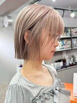 レブ 三条河原町(Reb,) ボブダブルカラー前髪ありタッセルボブハイトーン韓国ヘア