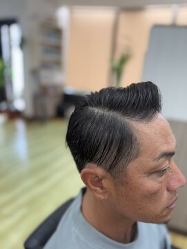 ヘアーサロンイーグル(Hair Salon Eagle) サイドパート