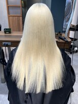 エイトデイズ 三宮駅前店(EIGHT days) ブロンドヘア 抜きっぱなしブリーチ