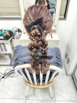 リサ 恵比寿(risa.) ツイン編みおろしスタイル