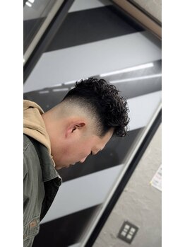 ホットヘアー (HOT HAIR)の写真/デキる男の身だしなみ。第一印象を決めるクリーンなスタイルをご提案。短時間で高品質な仕上がりを約束!