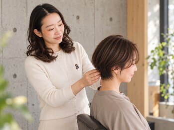 ネス ヘアメゾン アシヤ(ness HAIR MAISON ASHIYA)の写真/【芦屋川徒歩2分】最初から最後まで一人のスタイリストが担当。髪のお悩み、理想、じっくり向き合います。