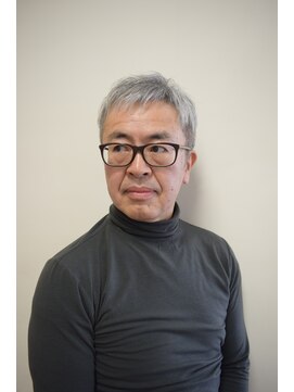 ピエールヘアーマーケット(Pierre Hair Market) 弱点をあえて出す50代のスタイル