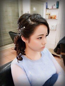 ヘアーアンドネイルサロンブルー(hair & nail salon BLUE) 編み込みカジュアルアップ