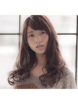 ロンド(RONND)&nbsp;プラチナアッシュの優雅なセミディ