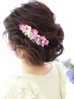 ブライダル ヘアメイク メリア(Bridal Hair Make MERIA)の写真/【南森町】<ヘアセット¥4000～>ヘアメイクのプロによる崩れにくく、360度キレイなヘアセット♪