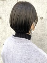 ニュートライズ(NEUTRIZE) ショートボブ/オリーブカラー