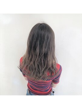 リー 枚方(Lee) フォギーベージュグラデーション