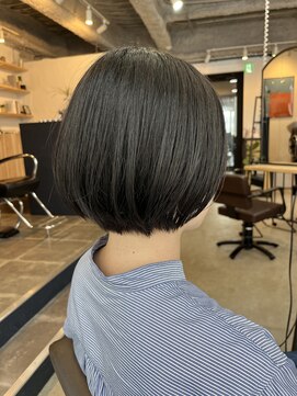 イースエモーション(ease et motion) 【天神 今泉 大名】ミニボブ　アッシュグレージュ