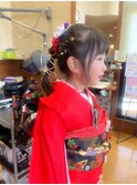 七五三ヘア！紐と金箔が可愛いポニーテールアレンジ