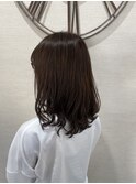 赤みを抑えたブラウンカラー