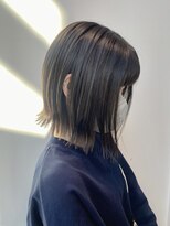 ストレート切りっぱなしボブ肩上ミディアム前髪カット