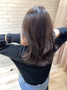 マーリャヘアー(mallia hair) レイヤースタイルレイヤーカットロングレイヤー小顔スタイル