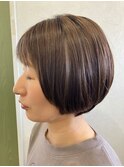 ナチュラルショートボブ／メッシュ／アッシュグレージュ