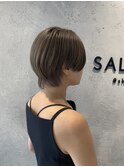 ハンサムショート襟足長め＆ハイトーンカラー