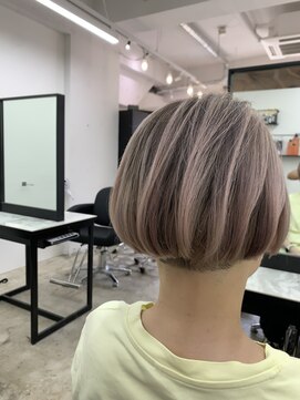 ピノ(pino.) シャドウルーツショートボブミニボブ