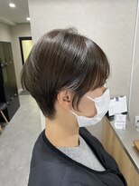 エミュー(Emu)&nbsp;くびれが可愛いショートヘアー☆