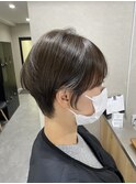 くびれが可愛いショートヘアー☆