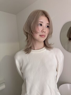 イェッカ パビル(YECCA pabil) ベージュレイヤーカット