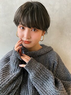 ホロ(hollo) オリーブグレージュマッシュショートオリーブベージュ