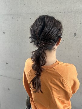アチーブ ヘア デザイン(achieve hair design) ヘアセット 大人かわいい編みおろしポニー スッキリ お呼ばれ