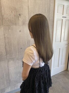 アーチ(ARCH) グレーベージュ《ARCH CHIAKI》