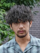 フィフス 原宿(fifth)&nbsp;原宿ツイストスパイラルパーマメンズカットラウンドマッシュ30代