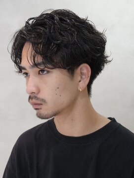 バイフィフス 原宿/表参道(by fifth) 原宿シャドウパーマ大人メンズカットセンターパート30代