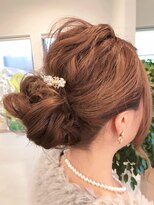 クレミア ヘアーアンドフェイス(cremia Hair×Face) 柔らかいフェミニンヘアアレンジ