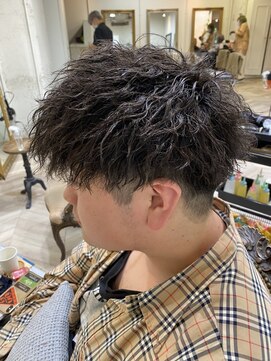 エル(EL by green) 【YUKI】ツイストパーマ×ツーブロック×刈り上げ