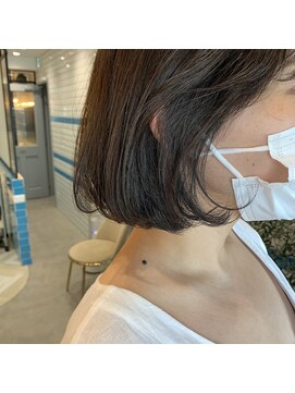 シー バイ ロンド 新宿(Sea by Lond) 韓国風スリークボブ♪カーキベージュの透明感♪