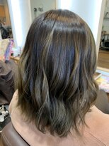 フツーロ 栄(FUTURO)&nbsp;バレイヤージュ