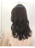 オリーブグレー
