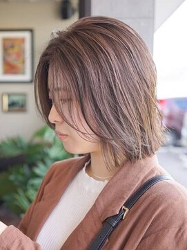 メゾン アヴァロ(Maison Avallo) 髪型もファッションになる切りっぱなしボブ