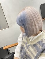 ミオ バイ レニア(mio by ReniA)&nbsp;顔まわりブルー×ホワイトミルクティー×くらげカット
