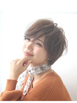 ルル カリス(lulu CHARIS) ふんわりショート