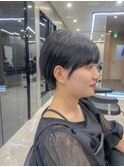 暗髪大人ショート