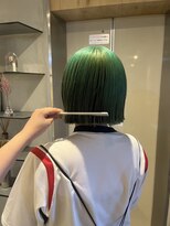 リトン(reton) 切りっぱなしボブ×グリーンカラー